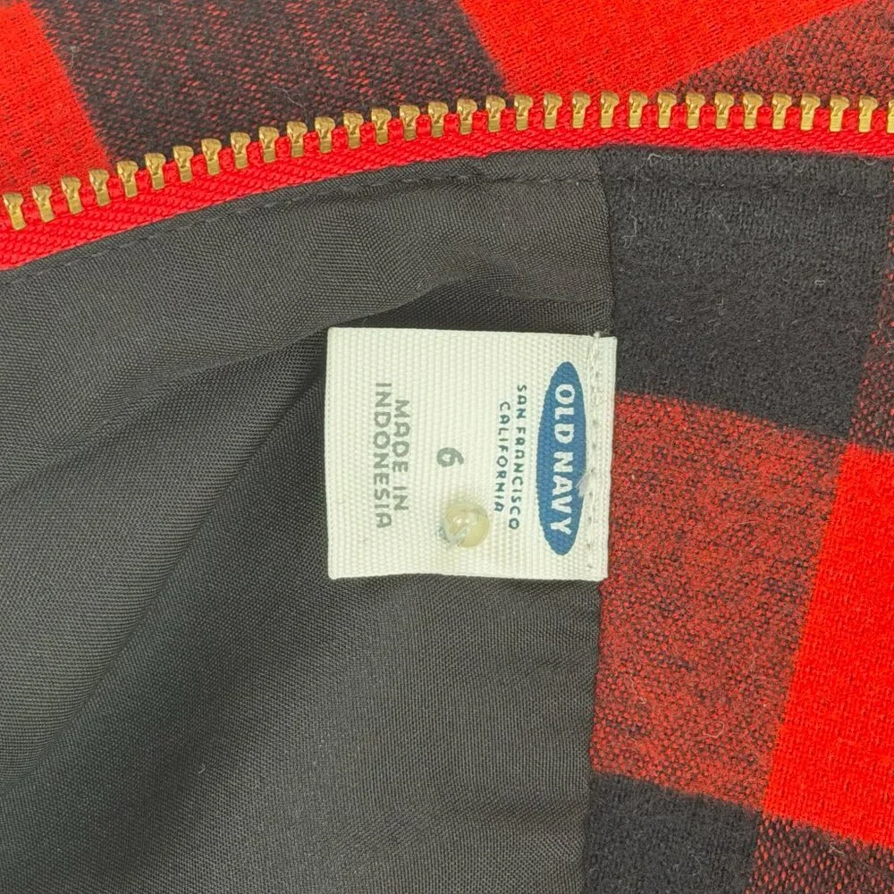 Old Navy get festive